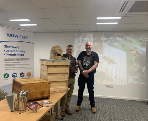 Richard Owen, Technical Liaison Manager Tata Steel with Simon Fielding from the Welsh Beekeepers’ Association.jpg